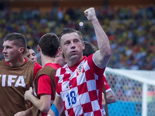 Ivica Olić retires from national duty