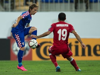 Croatia fails to convert chances in Baku