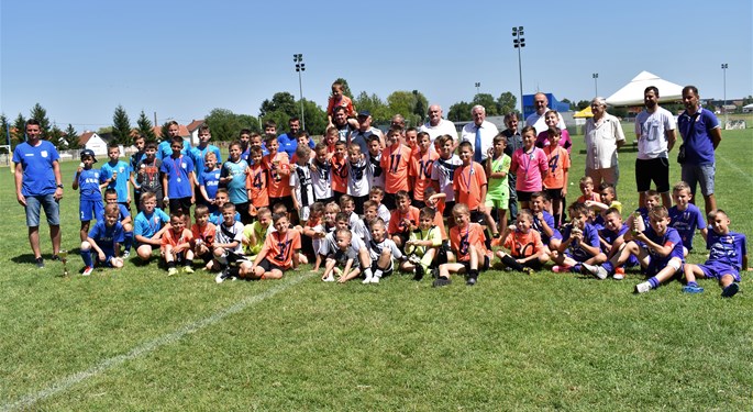 Delegacija HNS-a posjetila turnir u Slavonskom Brodu