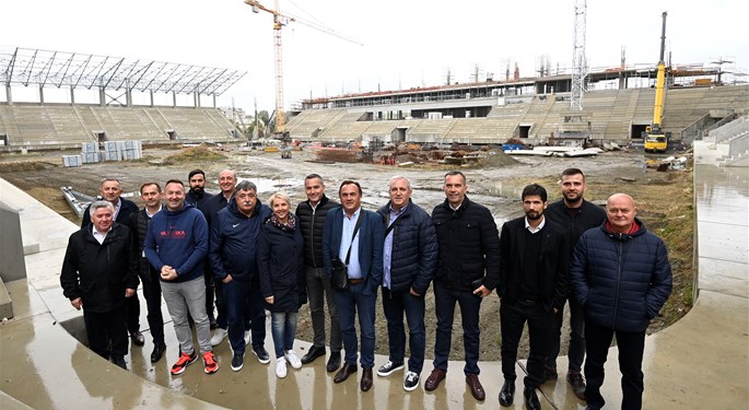 Delegacija HNS-a obišla gradilišta novog stadiona NK Osijeka i Sportskog parka u Belom Manastiru