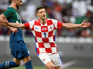 Croatia's last-minute lapse sees Slovenia equalize