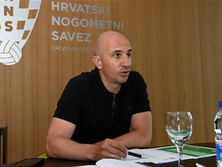 Petar Krpan održao "online" sastanke s instruktorima