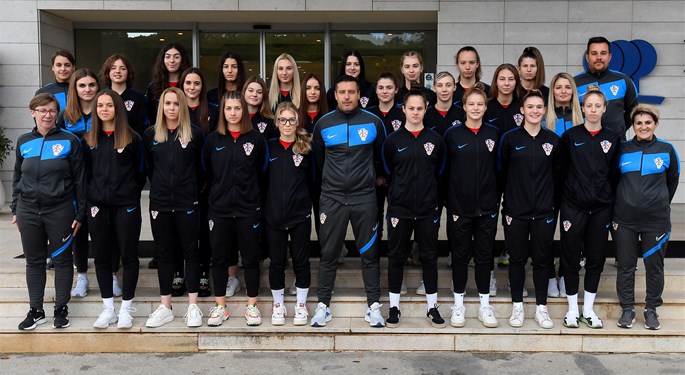 Mlada ženska U-19 reprezentacija protiv Srbije u Poreču