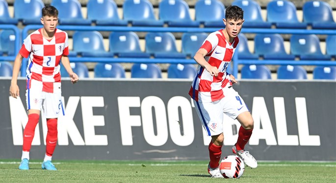 Video: Hrvatska startala pobjedom protiv Uzbekistana