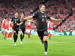 Pašalić provides Croatia's celebration in Denmark