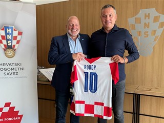 HNS management welcomes FIFA representative Ged Roddy