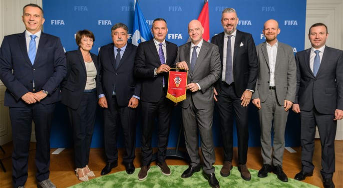 Gianni Infantino primio predsjednika Kustića i delegaciju HNS-a#Gianni Infantino hosts president Kustić and HNS delegation