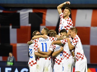 Sosa and Majer crush Denmark as Croatia reach the top