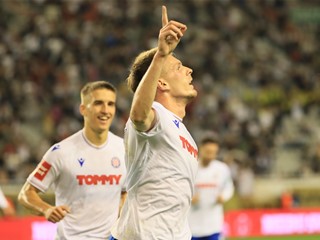 Hajduk u devetoj minuti nadoknade svladao Varaždin